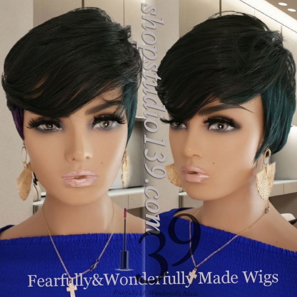 Muilt colored undercut pixie wig - Picture 3 of 3